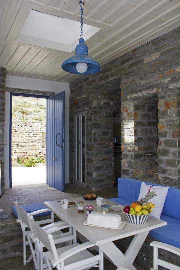 Bioclimatic Stone Built Villa Kastriani ภายนอก รูปภาพ